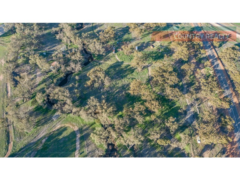 13 & 15 Barndon Street, Spencers Brook WA 6401