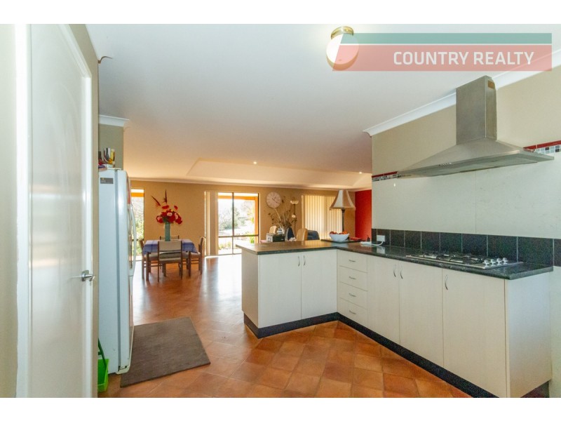 164 Newcastle Street, York WA 6302