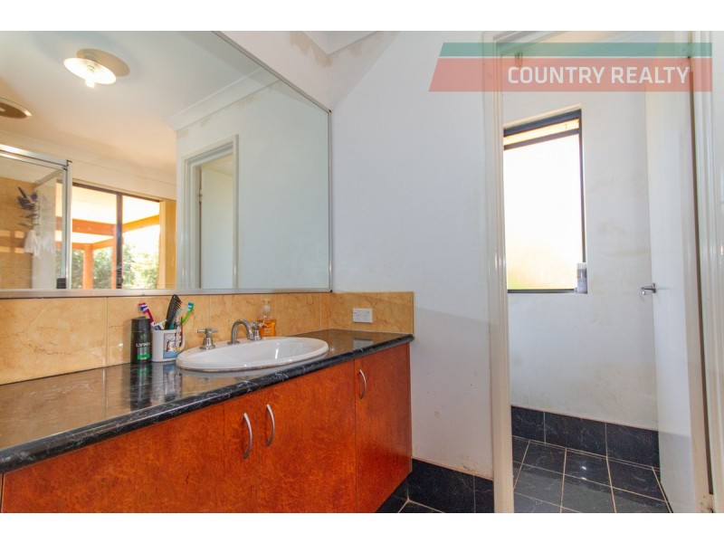 164 Newcastle Street, York WA 6302