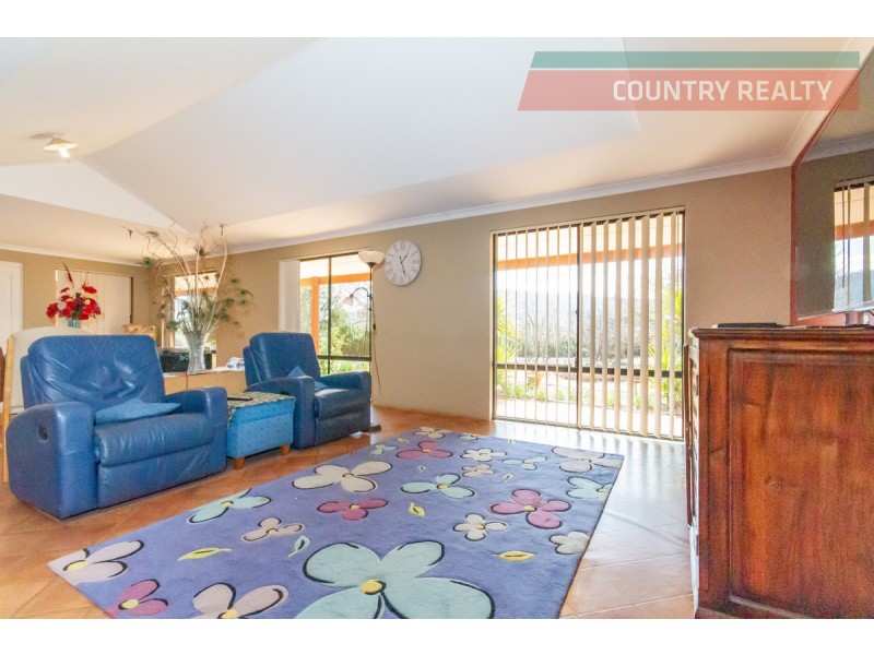 164 Newcastle Street, York WA 6302