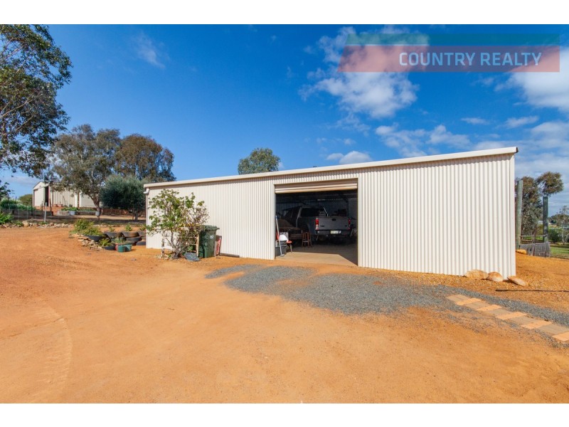 164 Newcastle Street, York WA 6302