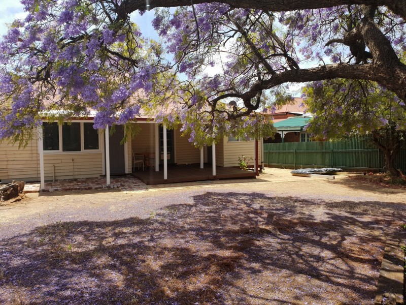 37 Hampton Street,, Northam WA 6401