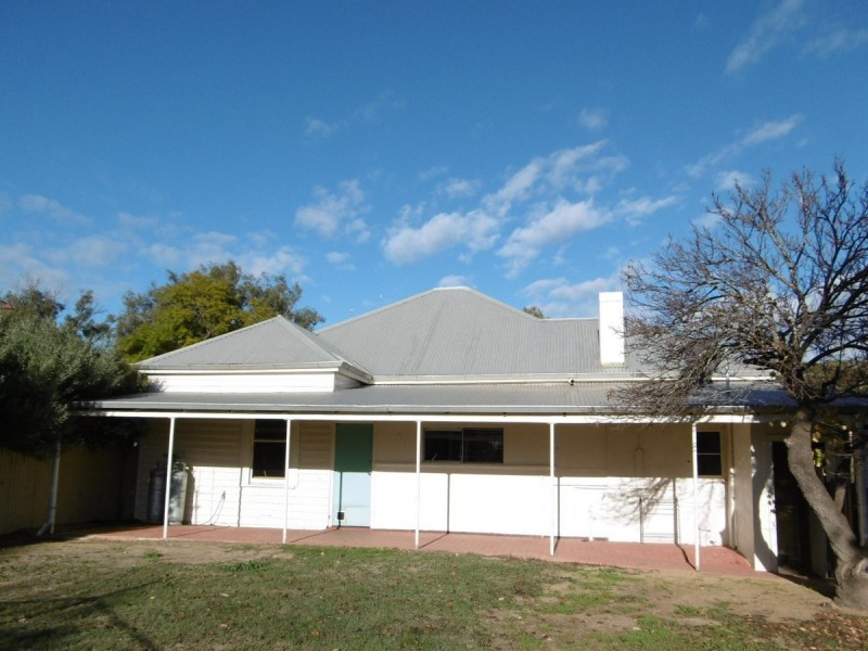 42 Stirling Terrace, Toodyay WA 6566