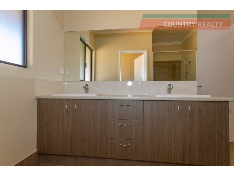 53 Fargo Way, Toodyay WA 6566