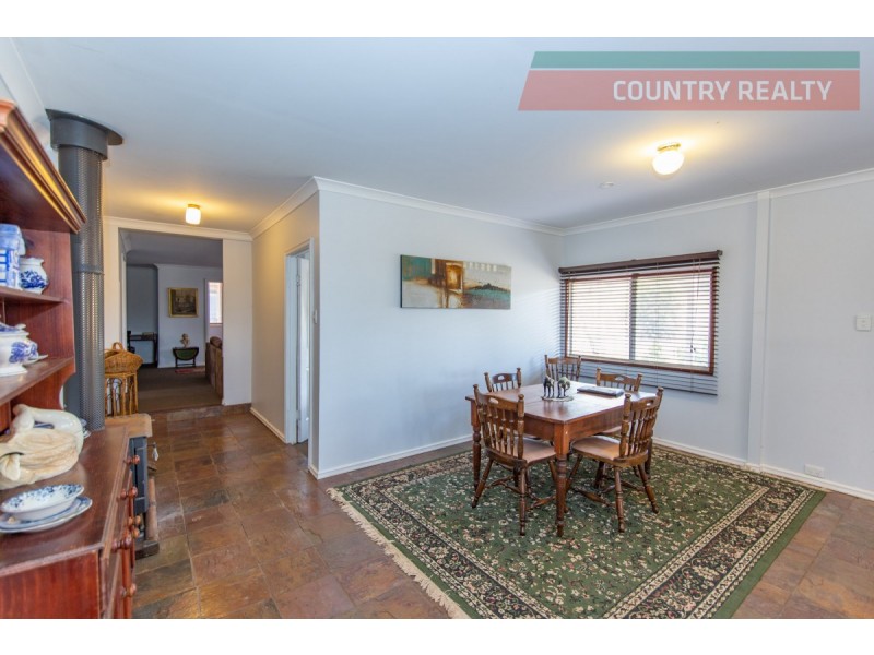 99 Range Road, Toodyay WA 6566