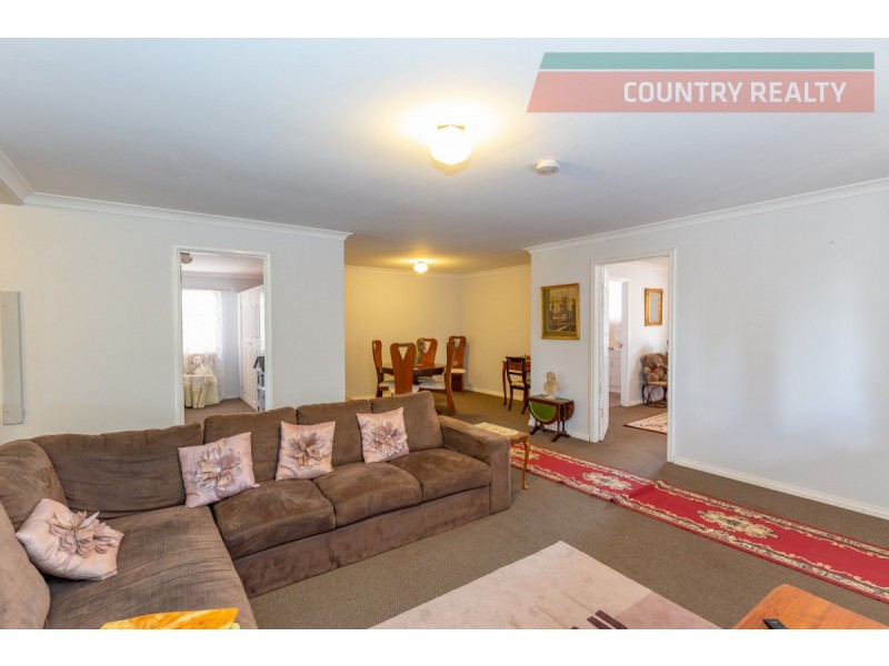 99 Range Road, Toodyay WA 6566