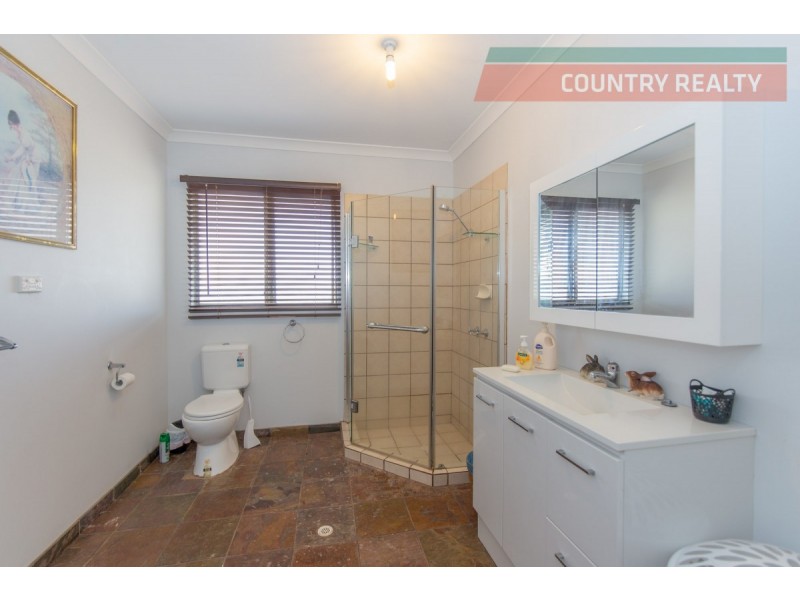 99 Range Road, Toodyay WA 6566