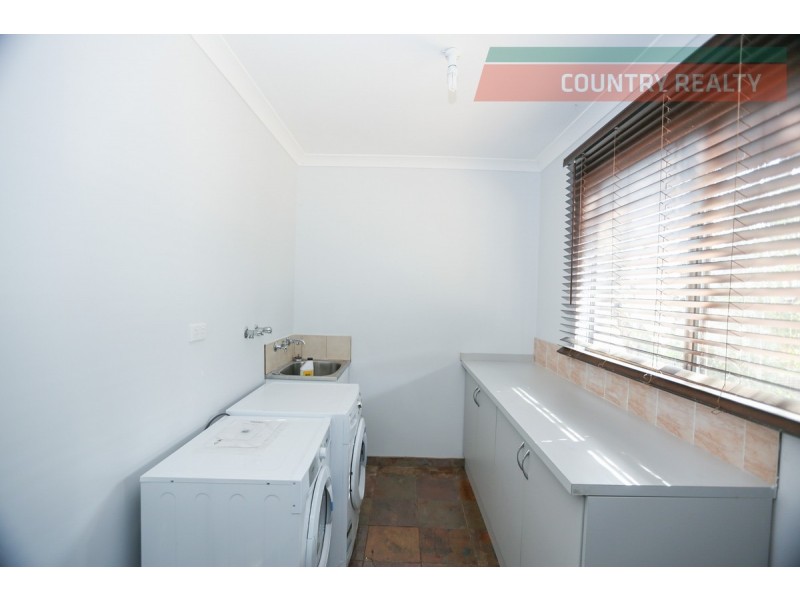 99 Range Road, Toodyay WA 6566