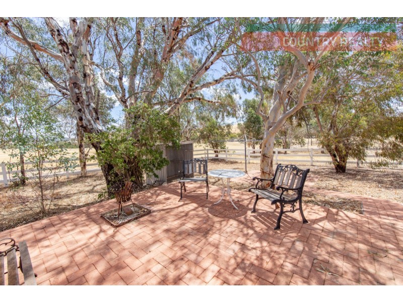 99 Range Road, Toodyay WA 6566