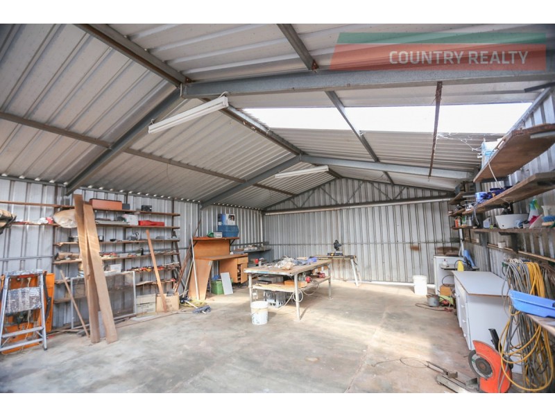 99 Range Road, Toodyay WA 6566