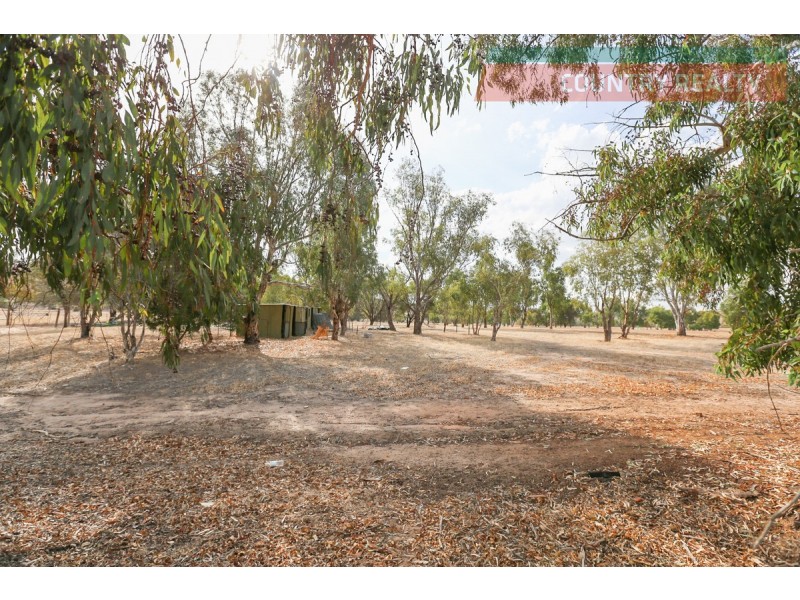99 Range Road, Toodyay WA 6566