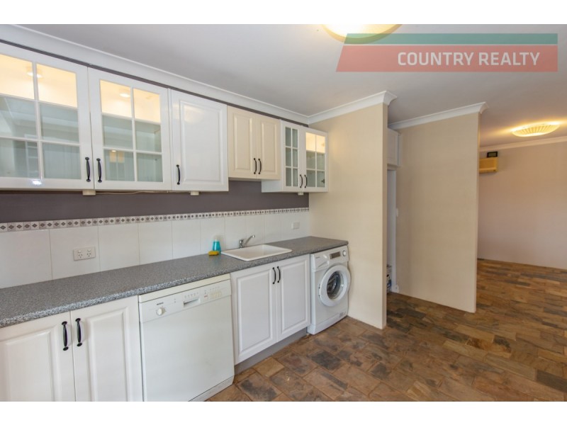 121 Coondle Drive, Toodyay WA 6566