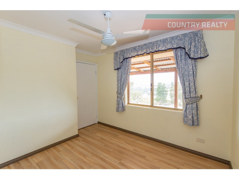 121 Coondle Drive, Toodyay WA 6566