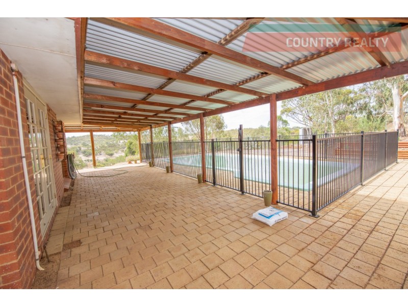 121 Coondle Drive, Toodyay WA 6566