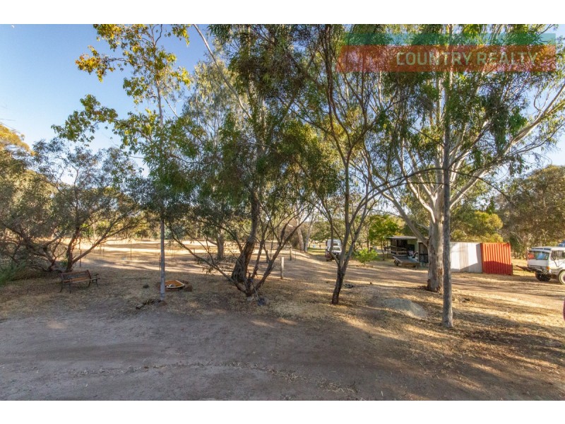 150 Sand Spring Road, Toodyay WA 6566