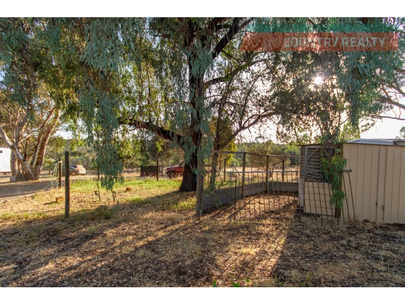 150 Sand Spring Road, Toodyay WA 6566