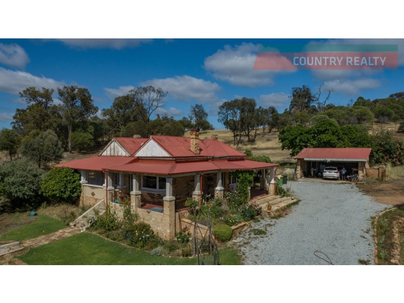 55 Refractory Road, Clackline WA 6564