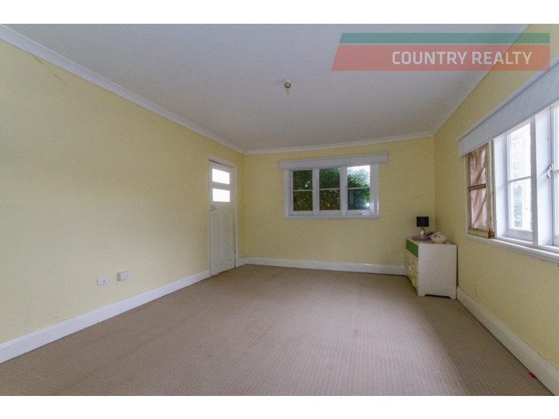 55 Refractory Road, Clackline WA 6564