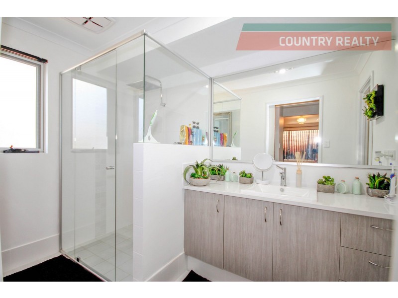 11 Weir Road, Toodyay WA 6566