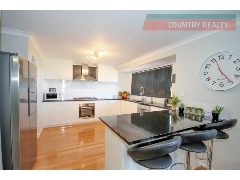 11 Weir Road, Toodyay WA 6566