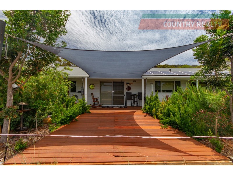 11 Weir Road, Toodyay WA 6566