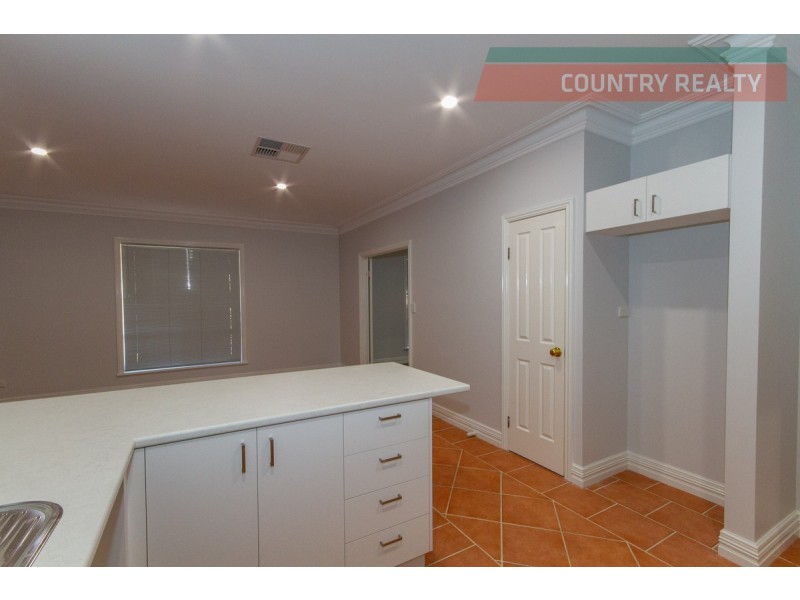 16 Gibbings Street, Northam WA 6401