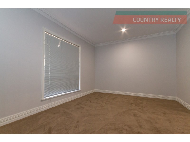 16 Gibbings Street, Northam WA 6401