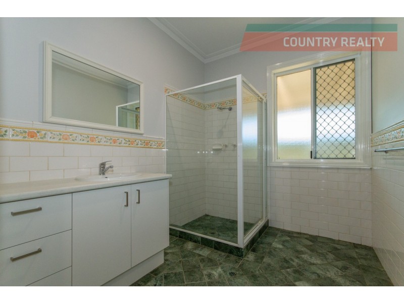 16 Gibbings Street, Northam WA 6401