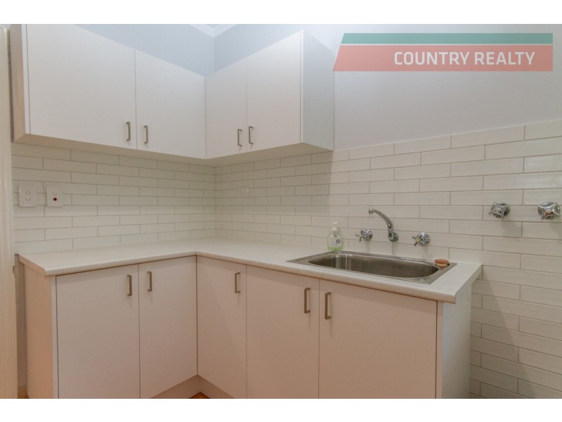 16 Gibbings Street, Northam WA 6401