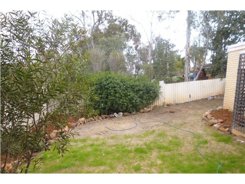 6B Agett Way, Northam WA 6401