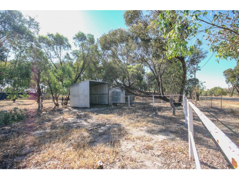 53 Clarke Street, Northam WA 6401