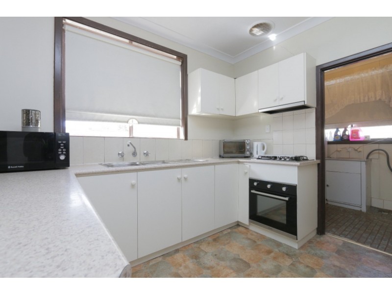 11 Gibbings Street, Northam WA 6401