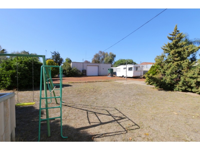 11 Gibbings Street, Northam WA 6401