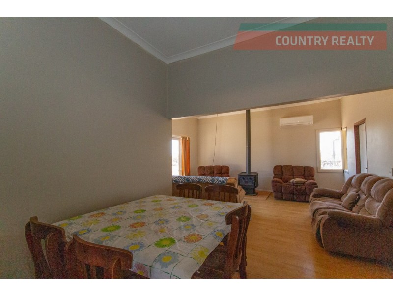 774 Bebakine Road, Mumberkine WA 6401