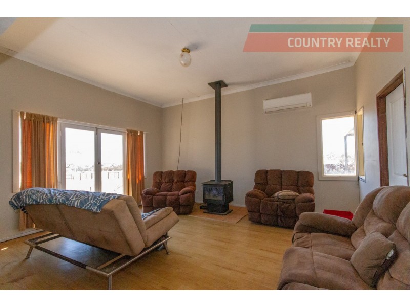 774 Bebakine Road, Mumberkine WA 6401