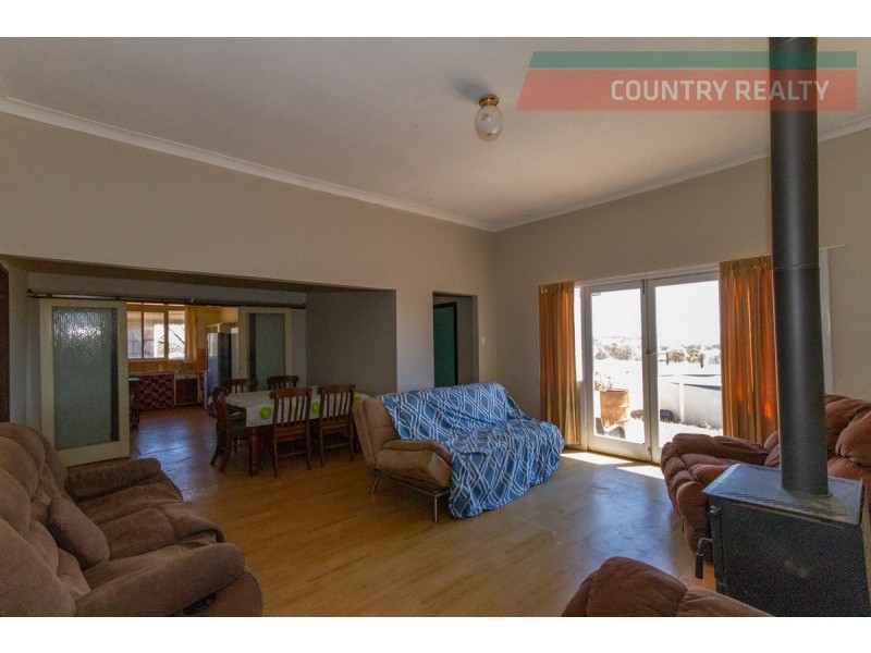 774 Bebakine Road, Mumberkine WA 6401