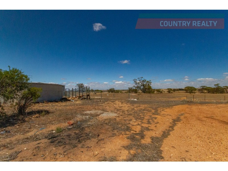 774 Bebakine Road, Mumberkine WA 6401