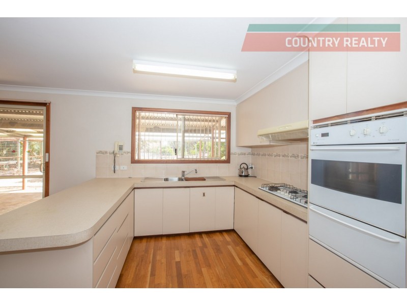 389 Parkland Drive, Toodyay WA 6566