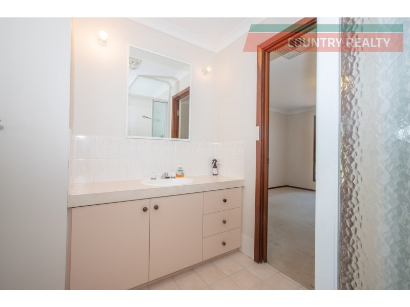 389 Parkland Drive, Toodyay WA 6566