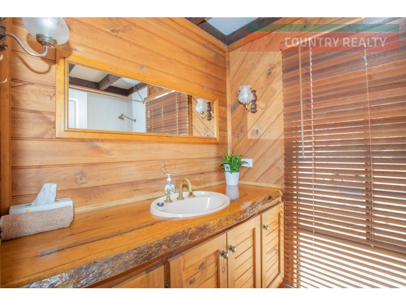 45 Adenanthus Road, Toodyay WA 6566