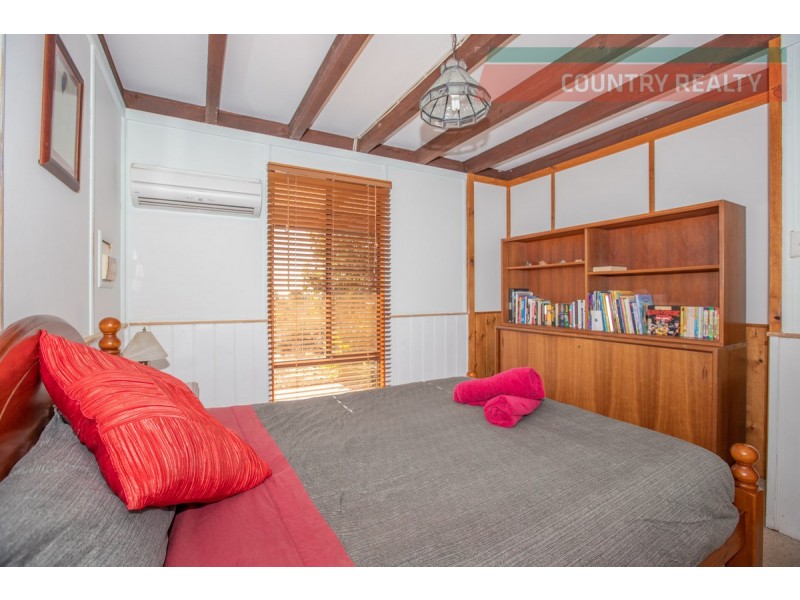 45 Adenanthus Road, Toodyay WA 6566