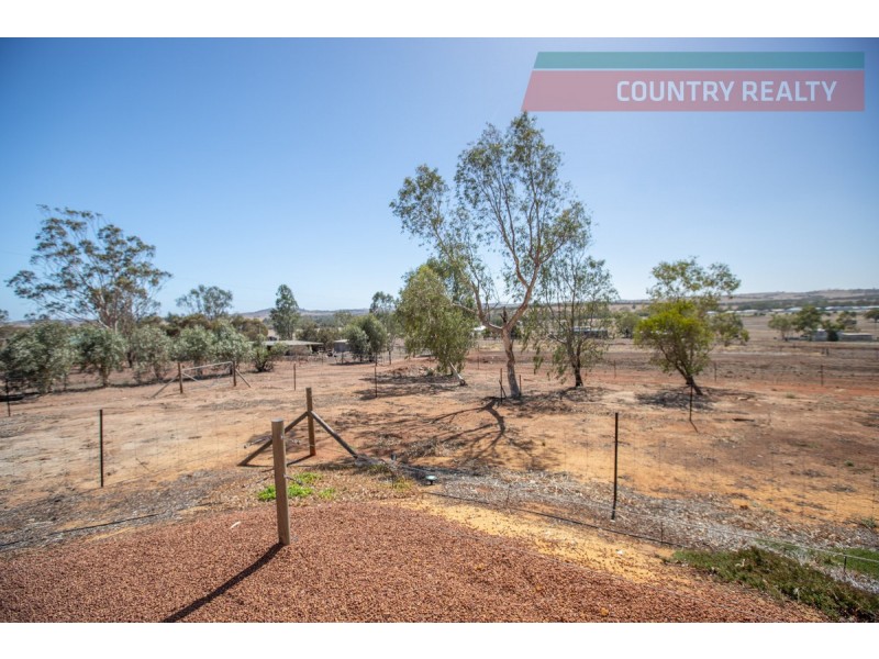120 Goomalling Road, Northam WA 6401
