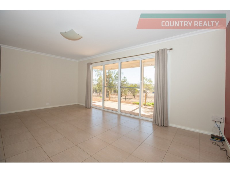 120 Goomalling Road, Northam WA 6401