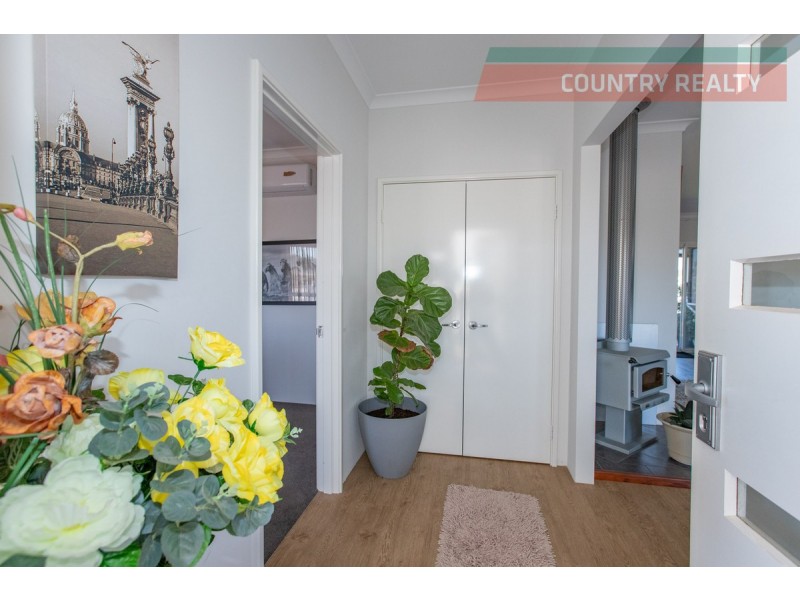 13 Gadsdon Pass, Nunile WA 6566