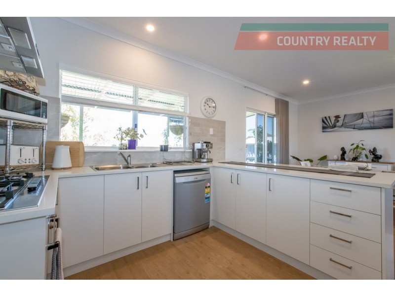 13 Gadsdon Pass, Nunile WA 6566