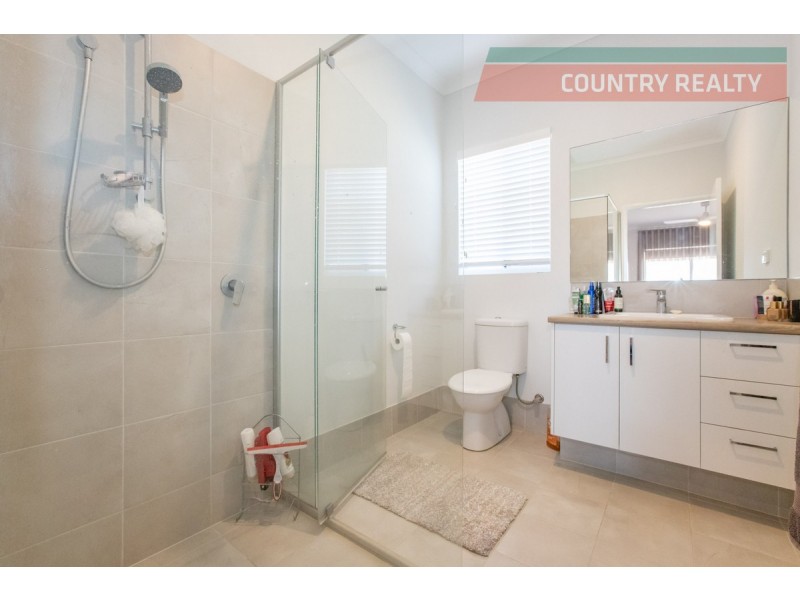 13 Gadsdon Pass, Nunile WA 6566