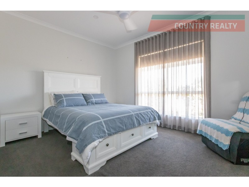 13 Gadsdon Pass, Nunile WA 6566