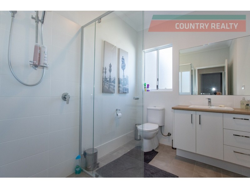 13 Gadsdon Pass, Nunile WA 6566