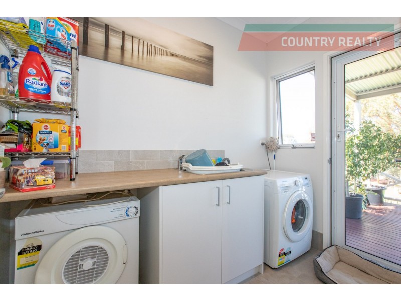 13 Gadsdon Pass, Nunile WA 6566