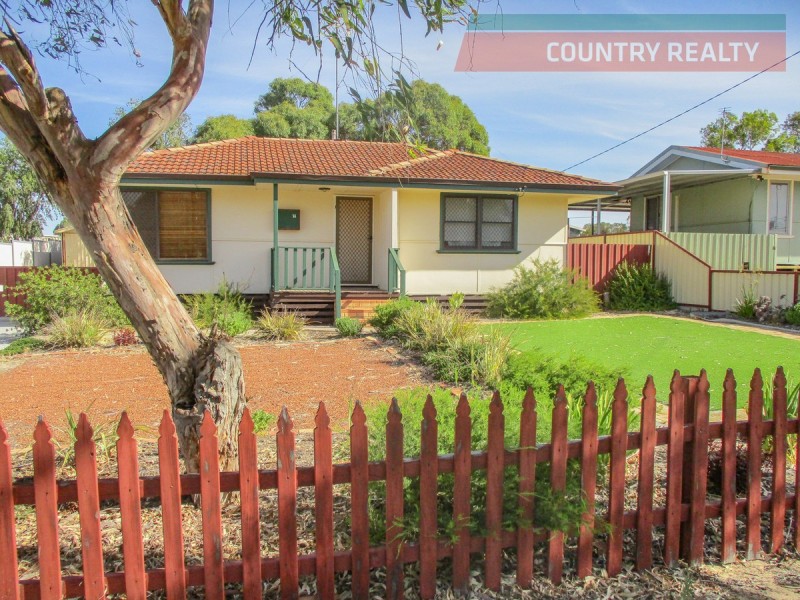 14 Martin Street, Northam WA 6401